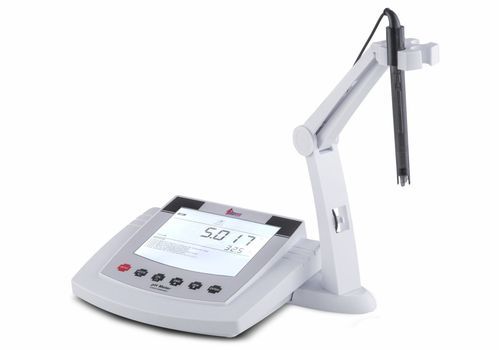 Multiparameter Water Quality Meter